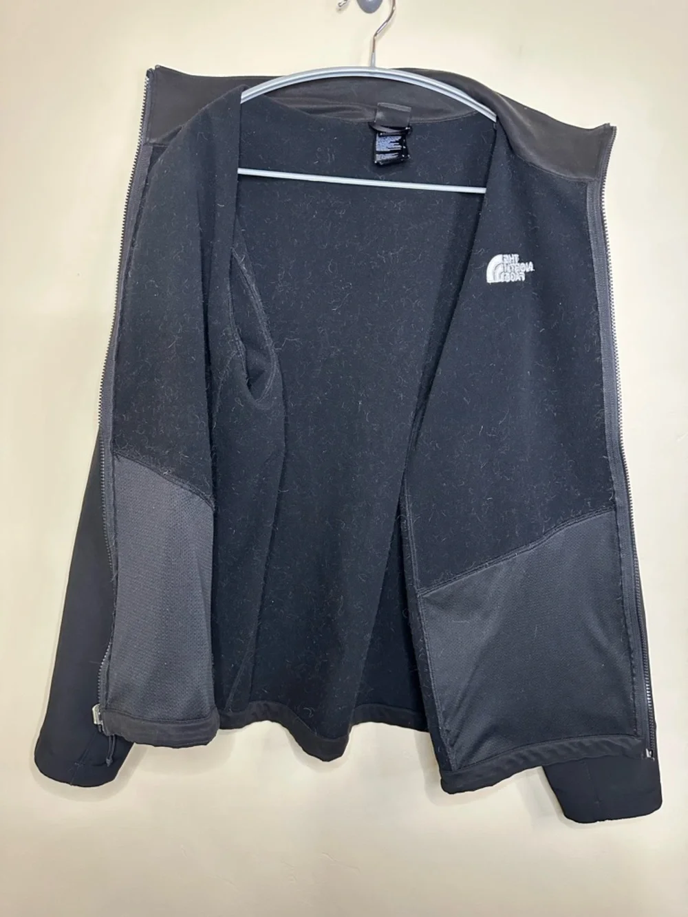 The North Face Men’s LARGE Black Classic Lightweight Relaxed Fit Full-Zip Jacket